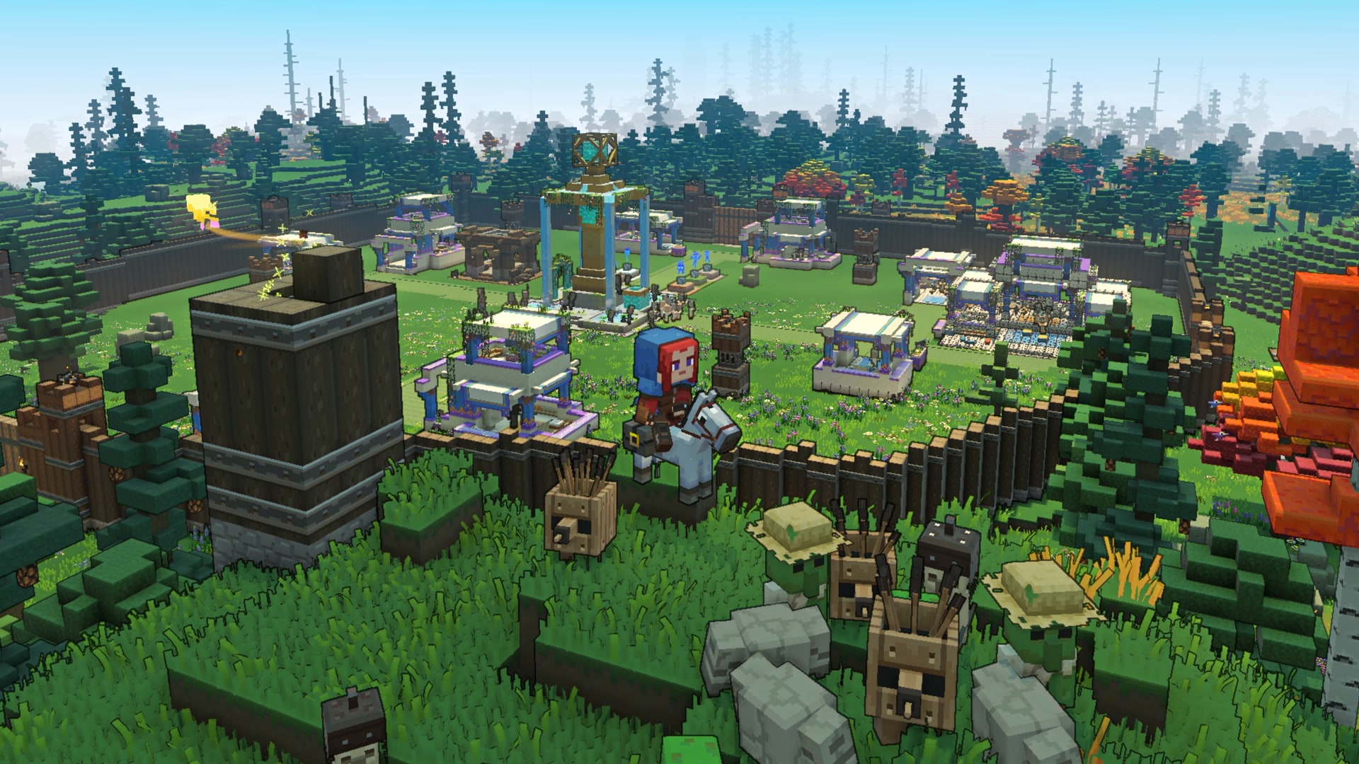 El personaje principal de Minecraft Legends está sentado encima de un caballo en una colina cubierta de hierba entre varias turbas amistosas. Al fondo se ve una fortaleza enemiga rodeada por un alto muro de madera.